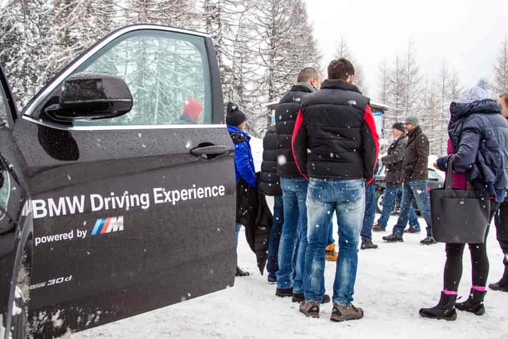 Zebranie uczestników BMW Driving Experience