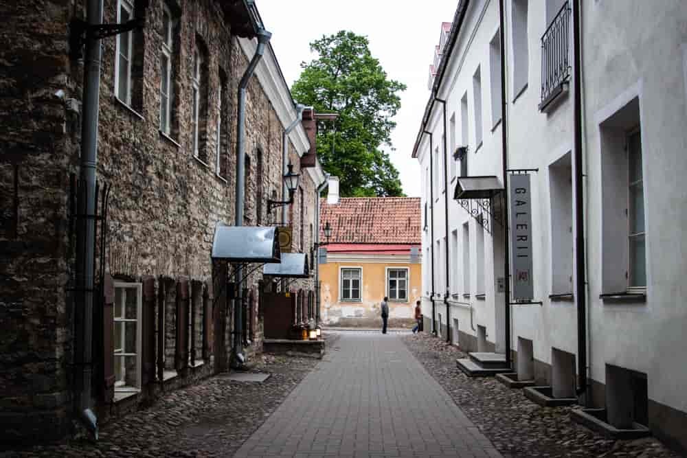 Zabytki w Tallinnie - wąskie uliczki